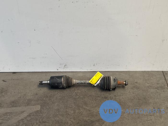 Aandrijfas links-voor Mercedes B-Klasse