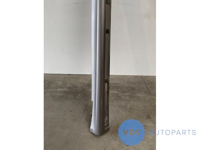 Próg prawy Mercedes B-Klasse