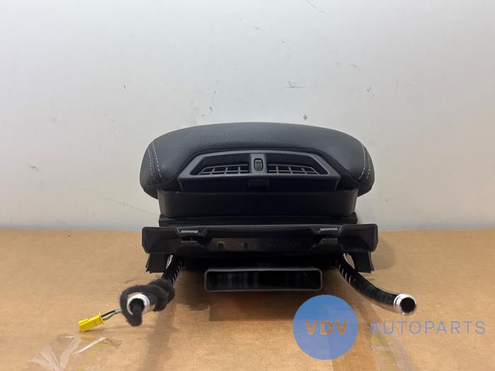 Zaglówek Mercedes E-Klasse