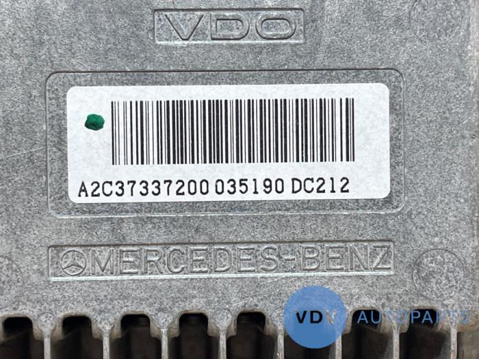 Navigation display Mercedes C-Klasse