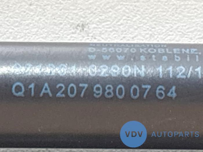 Set of bonnet gas struts Mercedes E-Klasse