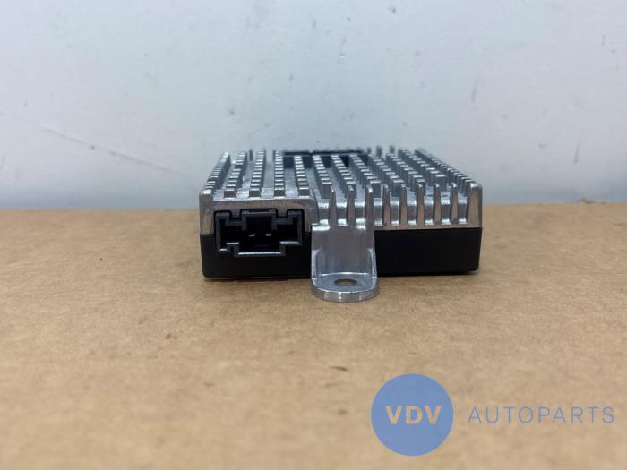 Zlacze multimedialne Mercedes EQS