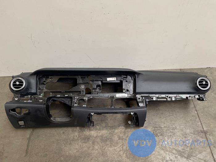 Panel Mercedes E-Klasse