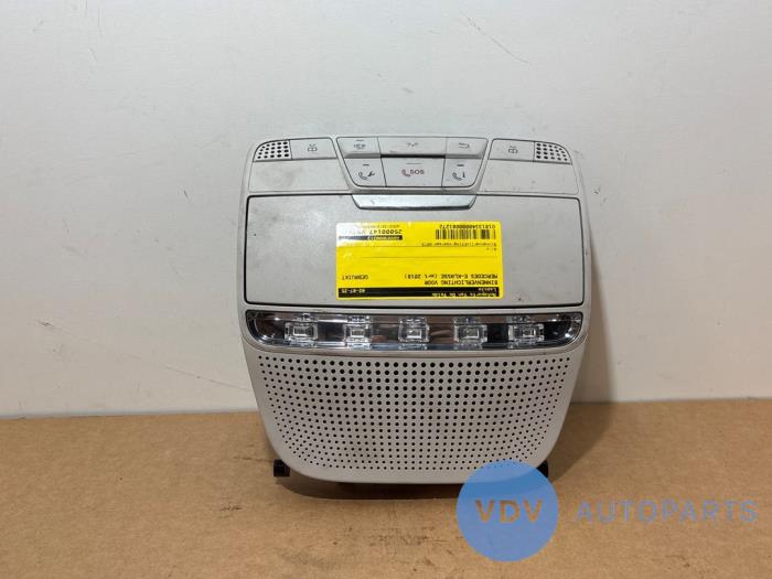 Eclairage intérieur avant Mercedes E-Klasse