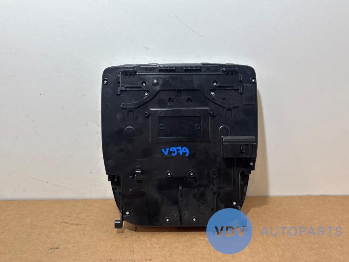 Oswietlenie wewnetrzne przód Mercedes E-Klasse