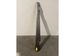 Gebruikte Dorpel rechts Mercedes E (W212) E-200 CDI 16V BlueEfficiency,BlueTEC Prijs € 90,75 Inclusief btw aangeboden door Autoparts Van De Velde