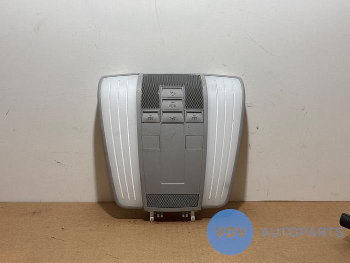 Eclairage intérieur avant Mercedes E-Klasse