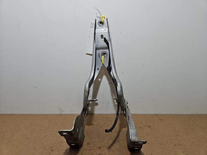 Bonnet Hinge Mercedes B-Klasse