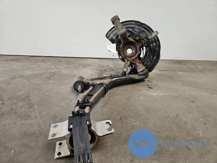 Knuckle, front right Mercedes B-Klasse