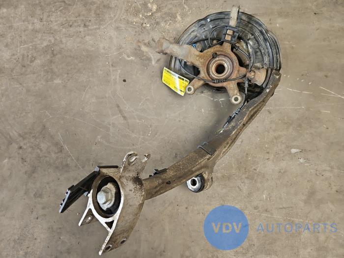 Knuckle, front right Mercedes B-Klasse