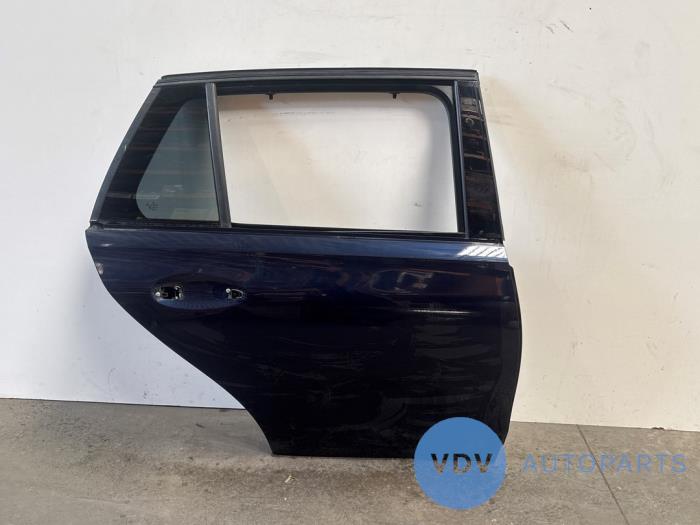 Drzwi prawe tylne wersja 4-drzwiowa Mercedes C-Klasse