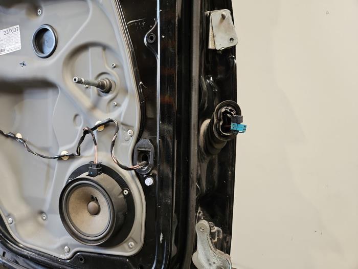 Portier 4Deurs links-achter van een Mercedes-Benz A (W169) 2.0 A-180 CDI 16V 5-Drs. 2007