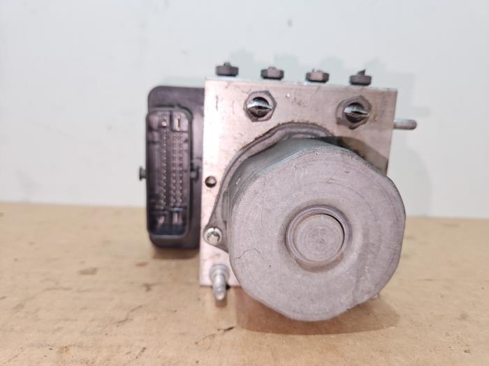 ABS pump Mercedes B-Klasse