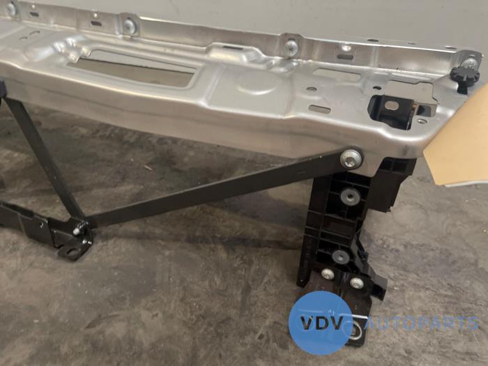 Panneau avant Mercedes C-Klasse