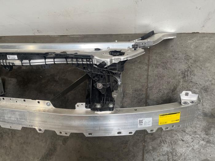 Panneau avant Mercedes E-Klasse