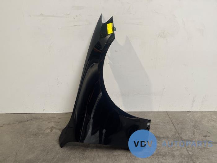 Front wing, right Mercedes E-Klasse