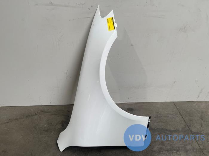 Front wing, right Mercedes E-Klasse