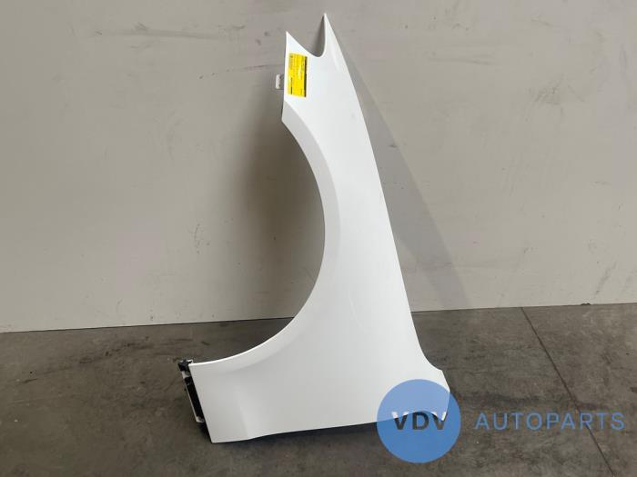 Front wing, left Mercedes E-Klasse