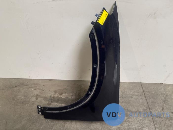 Front wing, left Mercedes GLE