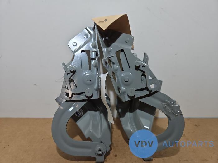 Charnière capot Mercedes GLC-Klasse