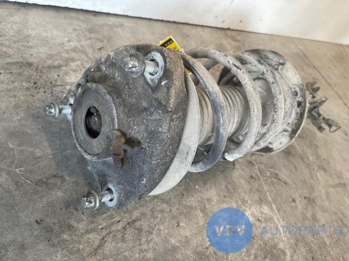 Front shock absorber, right Mercedes B-Klasse