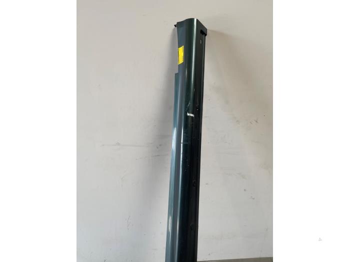 Seuil gauche Mercedes B-Klasse