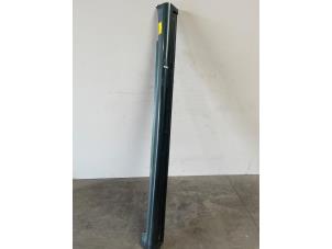 Gebruikte Dorpel links Mercedes B (W245) 1.5 B-150 16V Prijs € 60,50 Inclusief btw aangeboden door Autoparts Van De Velde