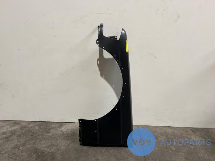 Ekran lewy przód Mercedes 190E/D