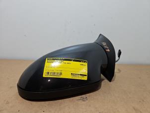 Gebruikte Spiegel Buiten links Mercedes A (W168) 1.7 A-170 CDI 16V Prijs € 151,25 Inclusief btw aangeboden door Autoparts Van De Velde