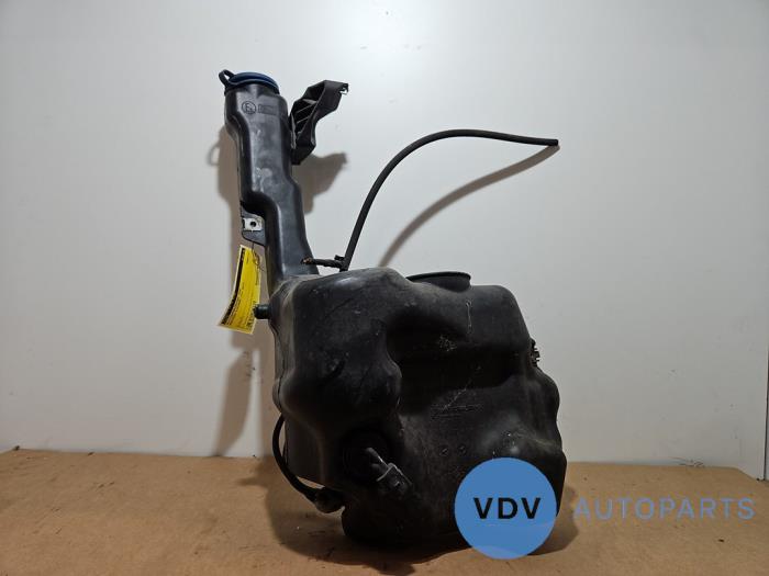 Front windscreen washer reservoir Mercedes E-Klasse
