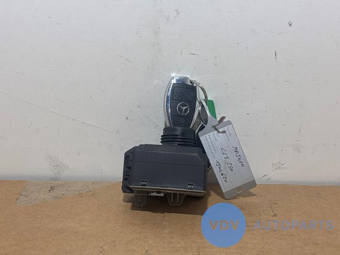 Ignition lock + key Mercedes CLS-Klasse
