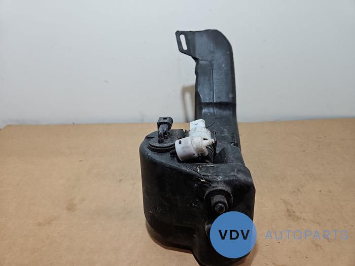 Réservoir lave-glace avant Mercedes E-Klasse