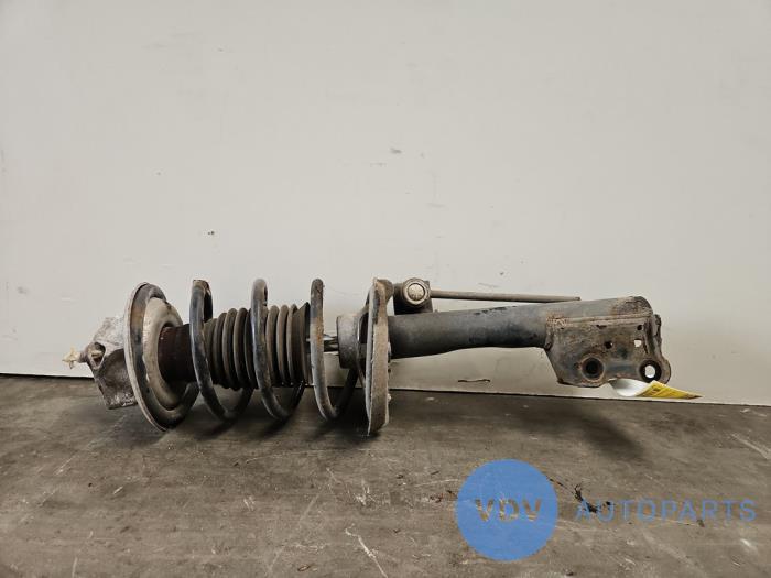 Amortyzator wstrzasów lewy przód Mercedes A-Klasse