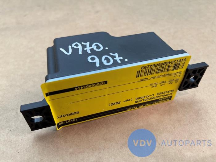 Voltage regulator Mercedes C-Klasse