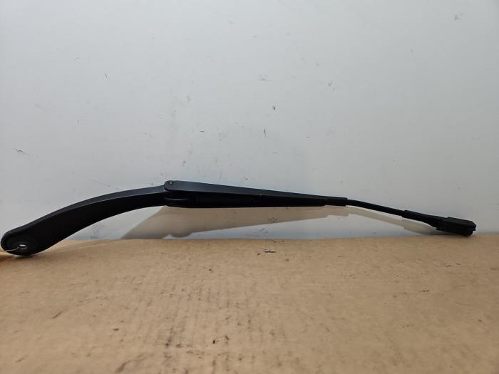 Bras essuie-glace avant Mercedes CLA