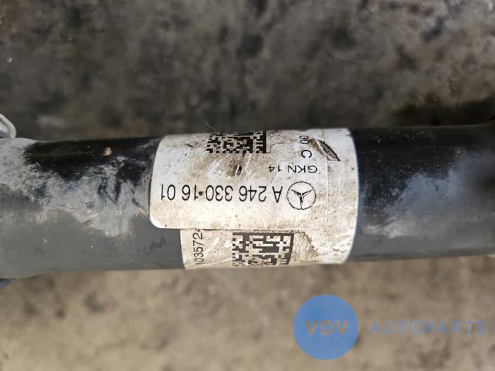 Front drive shaft, left Mercedes CLA