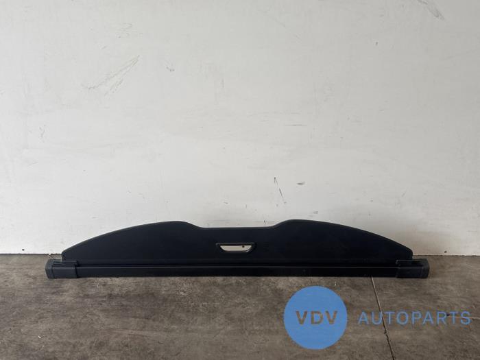 Rolgordijn achter Mercedes B-Klasse