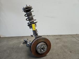 Gebruikte Fusee links-voor Mercedes GLK (204.7/9) 2.2 220 CDI 16V BlueEff.,BlueTEC 4-Matic Prijs € 181,50 Inclusief btw aangeboden door Autoparts Van De Velde