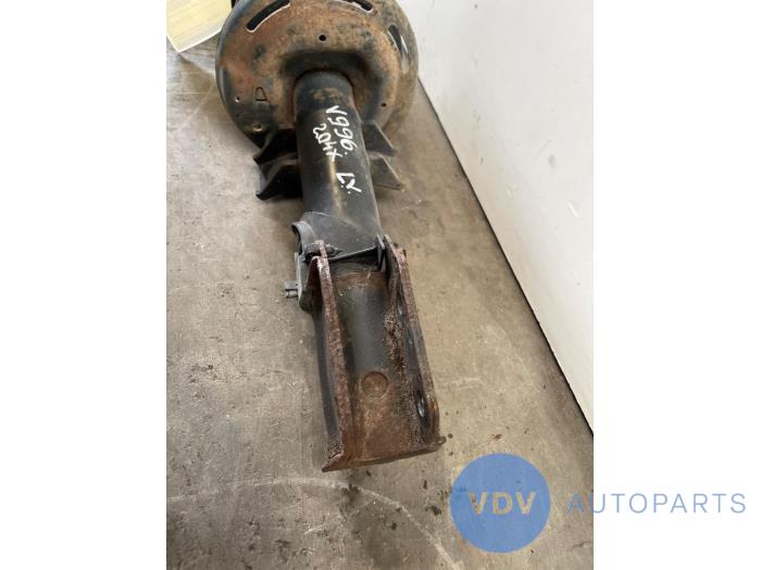 Fronts shock absorber, left Mercedes GLK-Klasse