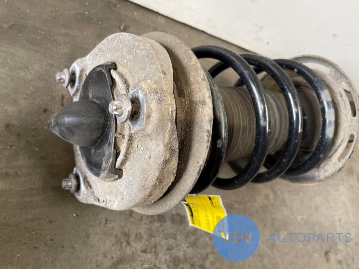 Fronts shock absorber, left Mercedes GLK-Klasse