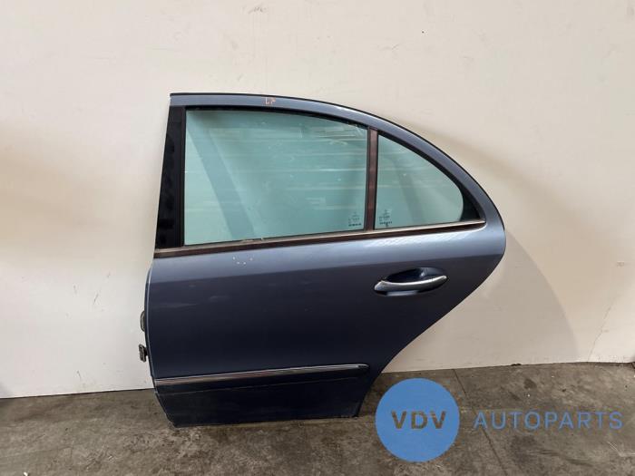 Tür 4-türig links hinten Mercedes E-Klasse
