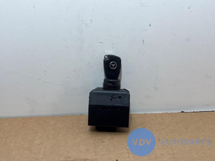 Ignition lock + computer Mercedes E-Klasse