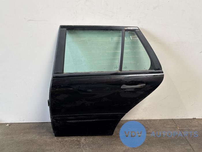 Tür 4-türig links hinten Mercedes C-Klasse