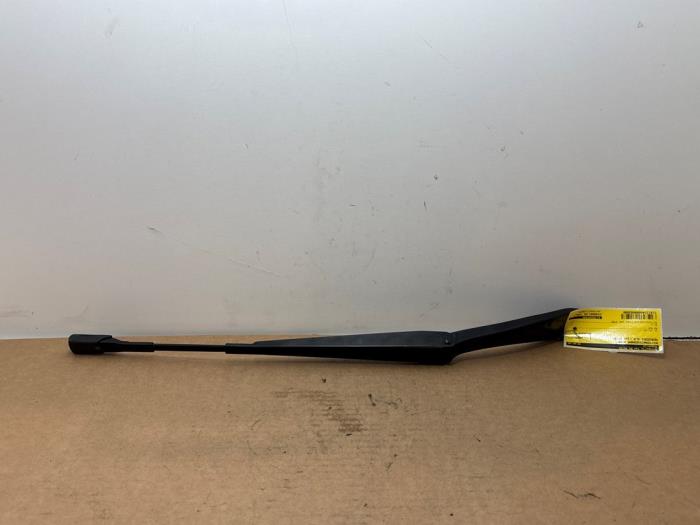 Bras essuie-glace avant Mercedes GLA