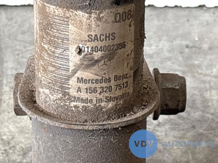 Fronts shock absorber, left Mercedes GLA