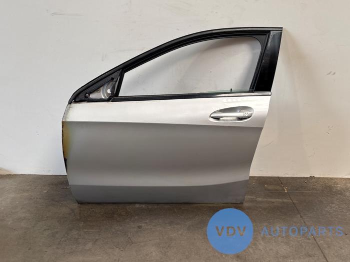 Tür 4-türig links vorne Mercedes A-Klasse
