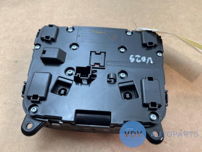 Commande ordinateur de bord Mercedes CLA