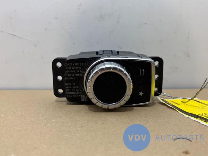Commande ordinateur de bord Mercedes CLA