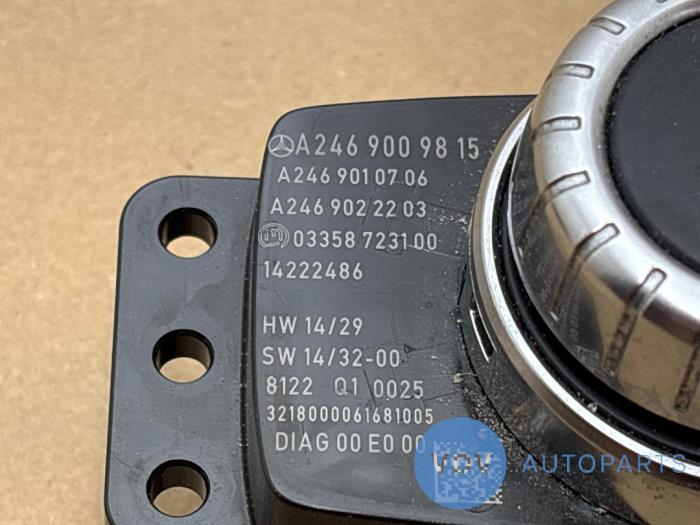Commande ordinateur de bord Mercedes CLA