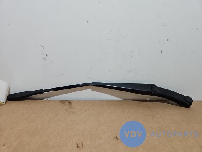 Ramie wycieraczki przedniej Mercedes SLK